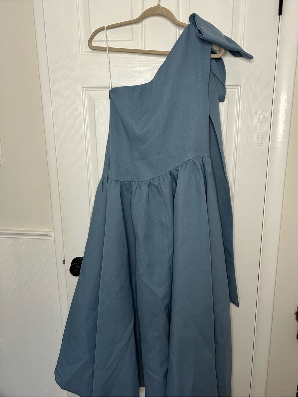 Elliatt Liesel One Shoulder Dress - Picture 13 of 16